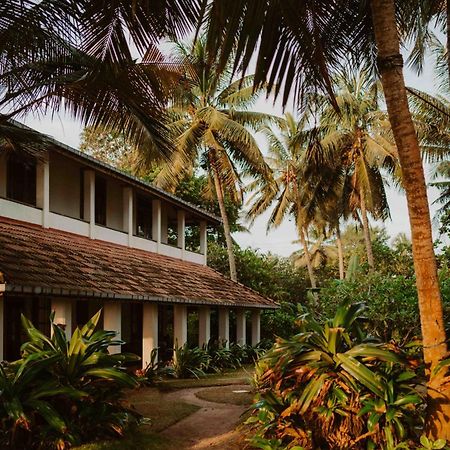 Amuura Beach Villa 贝鲁沃勒 外观 照片