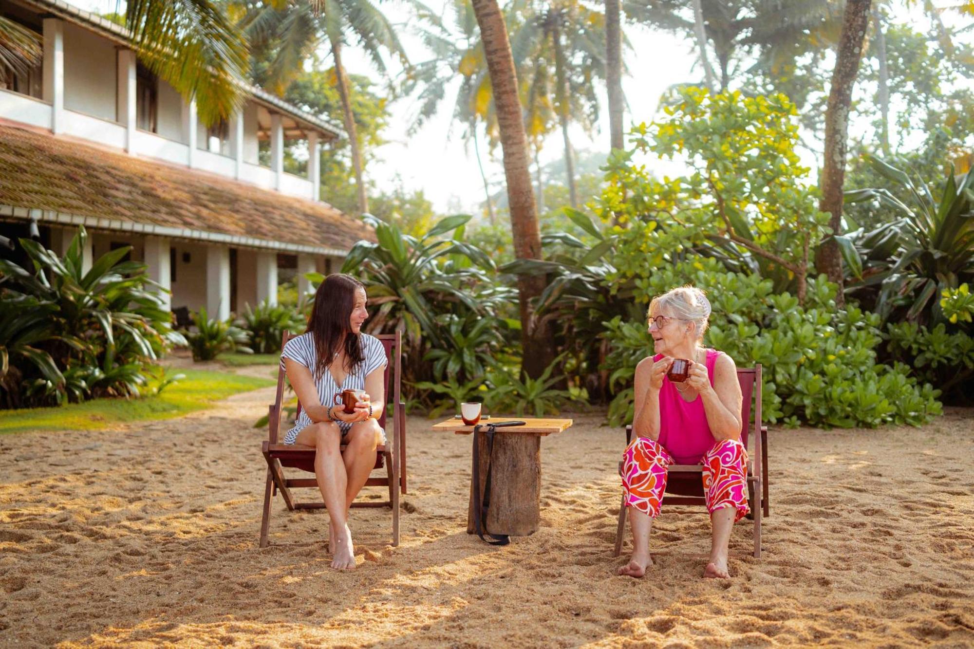 Amuura Beach Villa 贝鲁沃勒 外观 照片